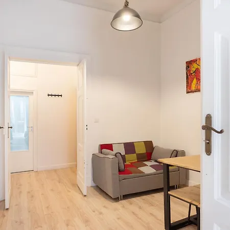 J-appartment Toledo Apartman Nápoly